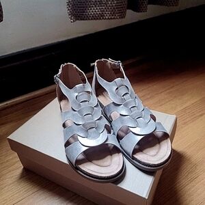 EARTH LEATHER WOMEN'S GLADIATOR SANDALS-(NWOT)